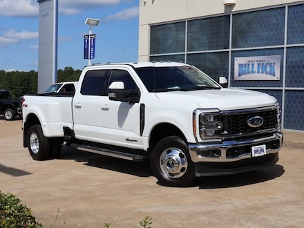 2023 Ford F-350SD Lariat Truck