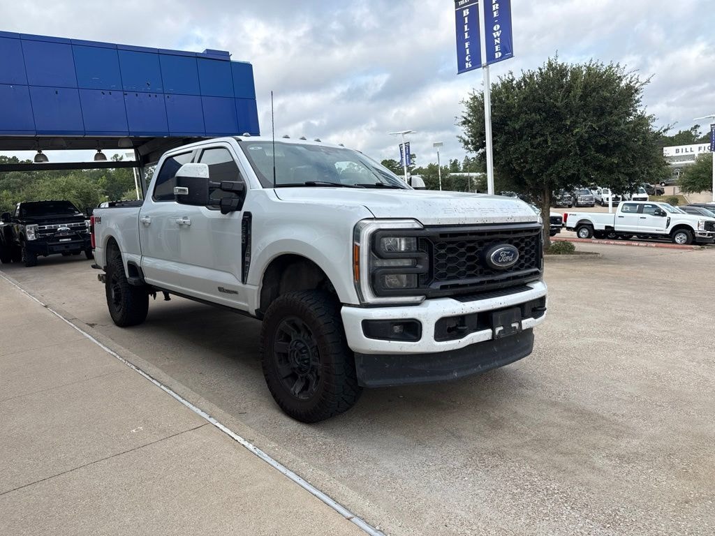 Used 2023 Ford F-250SD Lariat Truck