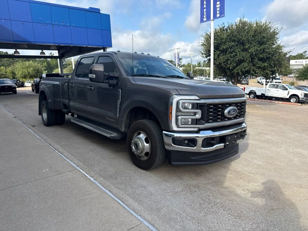 Used 2023 Ford F-350SD Lariat Truck