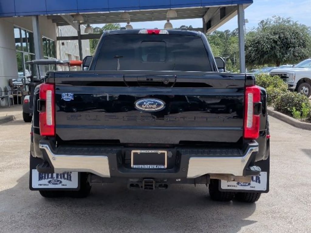 Used 2023 Ford F-350SD Lariat Truck