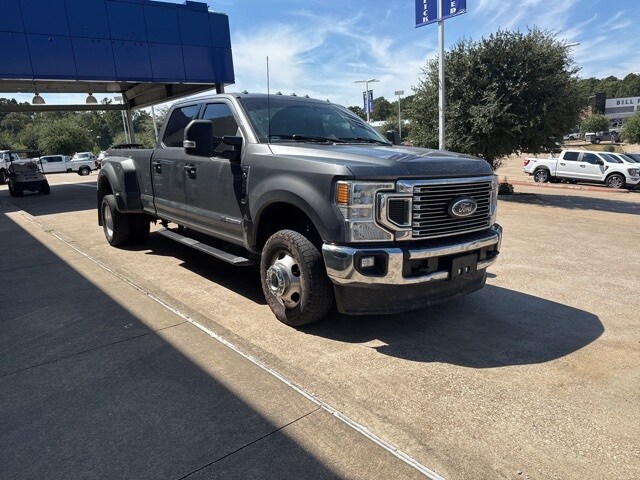 2022 Ford F-350 photo 2