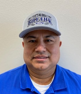 Staff member Rob "The Chef" Hernandez from 7c2587866b76