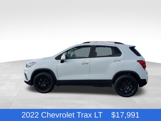 2022 Chevrolet Trax LT photo 2
