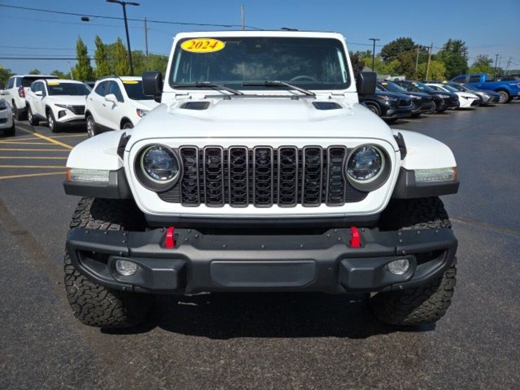 Used 2024 Jeep Wrangler Rubicon X SUV