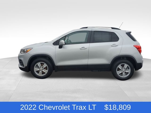 2022 Chevrolet Trax LT photo 2
