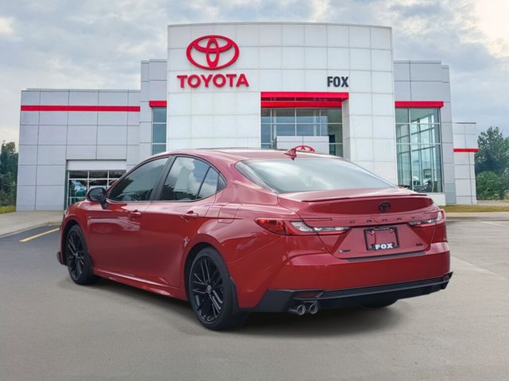 Used 2025 Toyota Camry SE Sedan