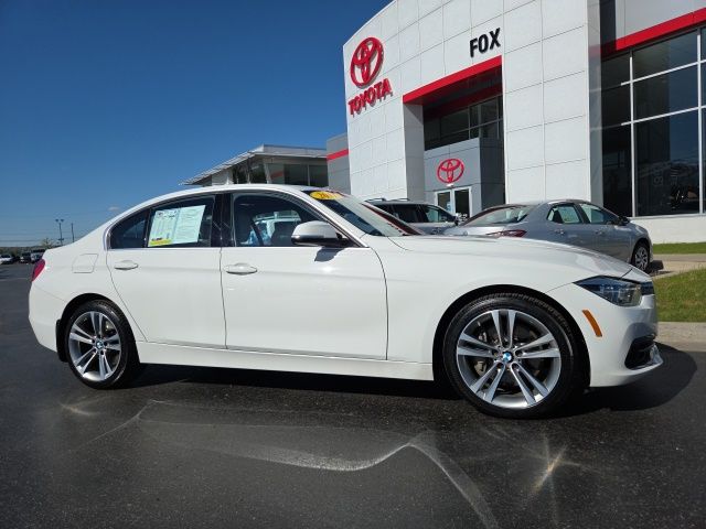 2017 BMW 3 Series 340i xDrive Sedan's photo