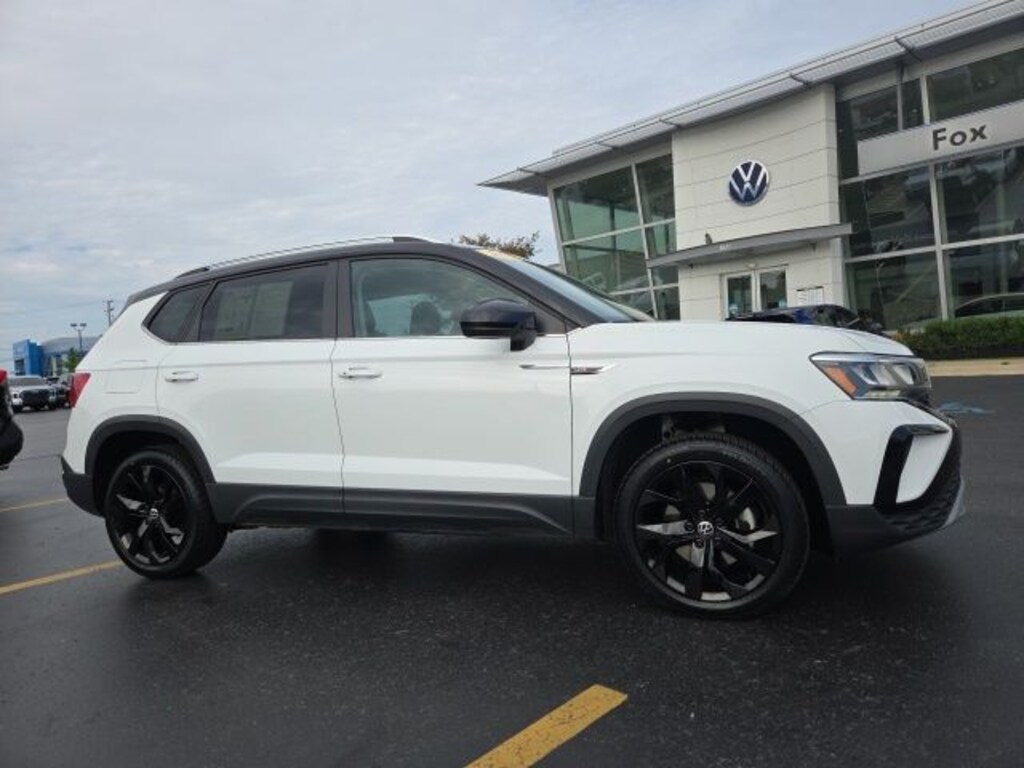 Used 2023 Volkswagen Taos 1.5T SE SUV