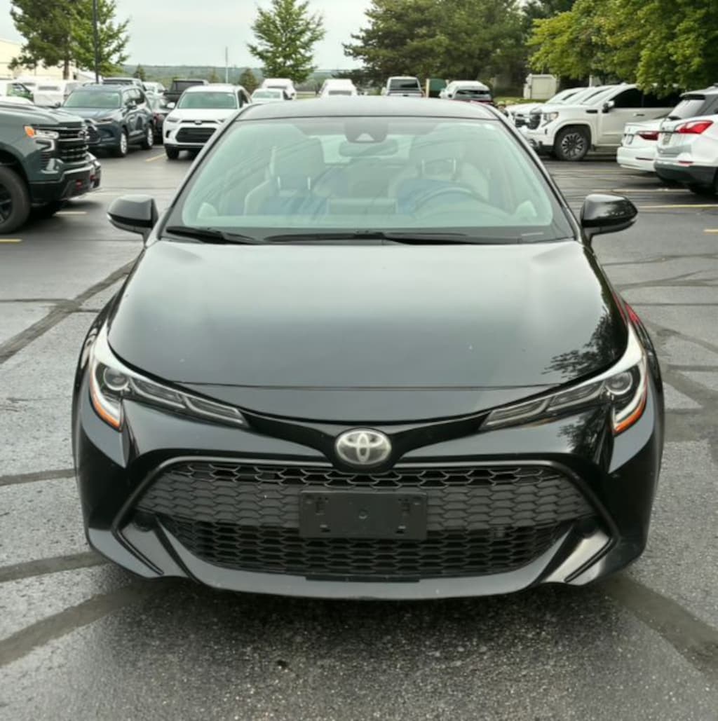 Used 2019 Toyota Corolla Hatchback SE Hatchback