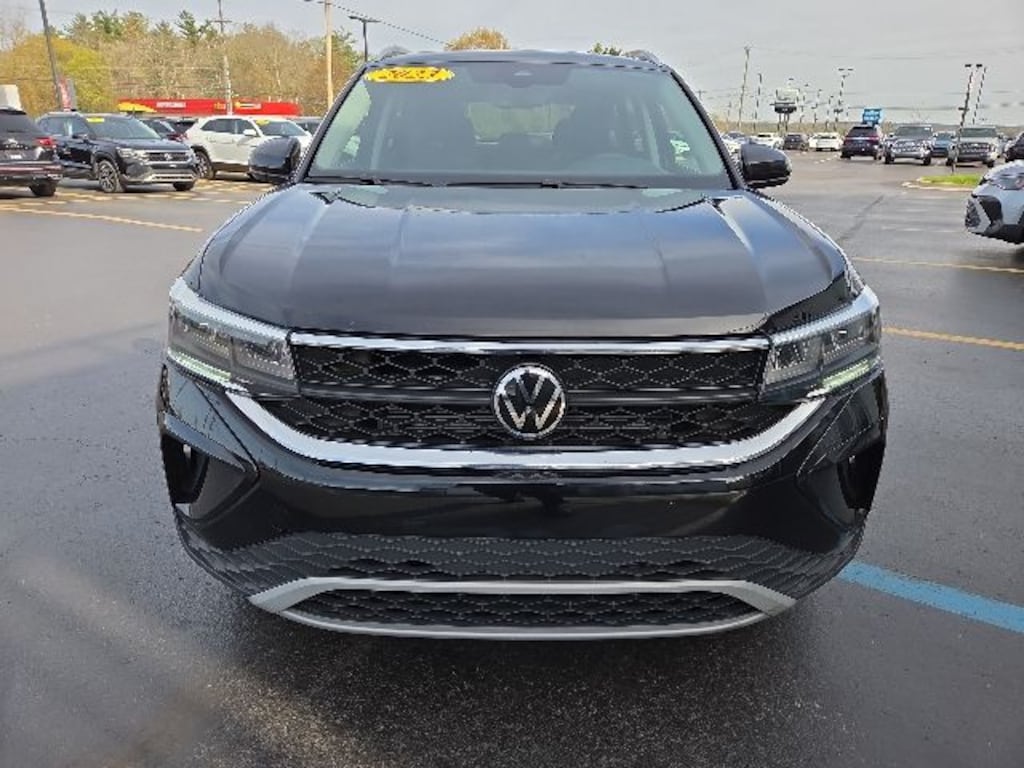 Used 2023 Volkswagen Taos 1.5T SE SUV