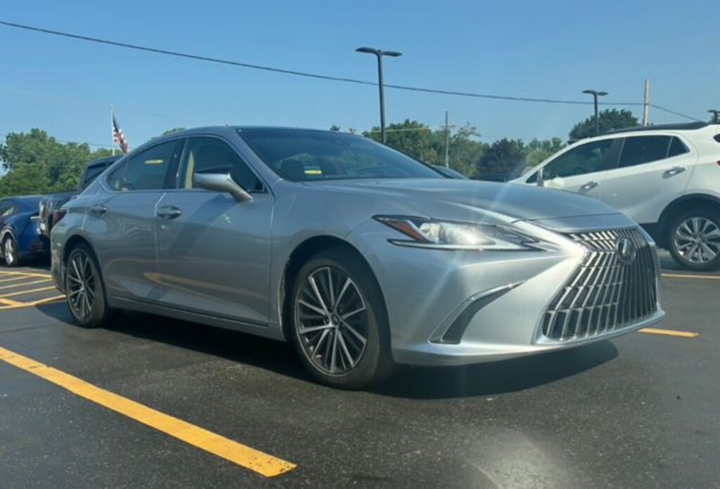 Used 2023 Lexus ES 350 Sedan