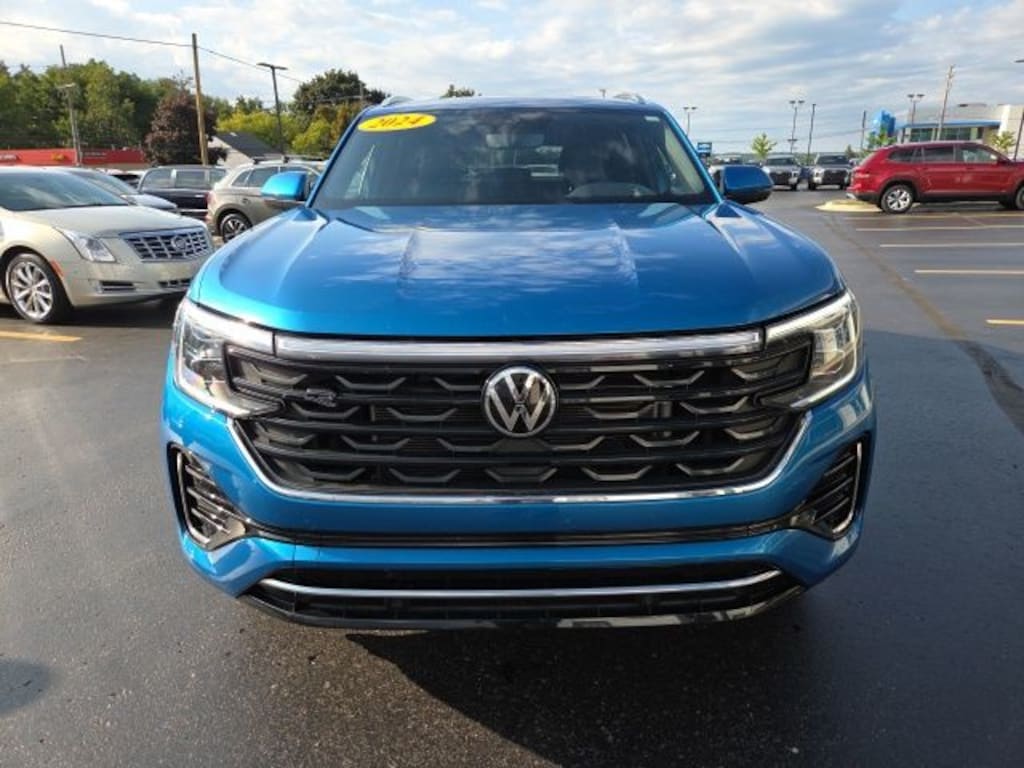Used 2024 Volkswagen Atlas Cross Sport 2.0T SEL R-Line SUV