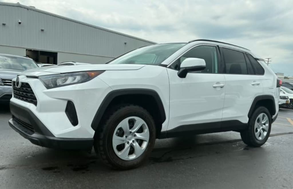 Used 2020 Toyota RAV4 LE SUV