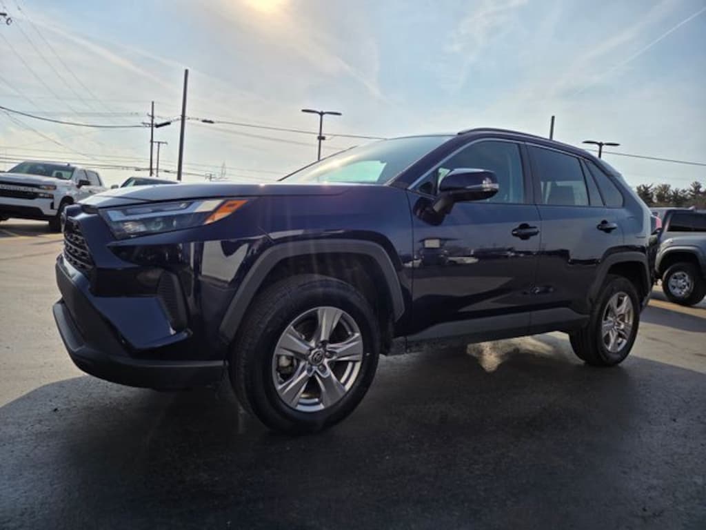 Used 2025 Toyota RAV4 XLE SUV