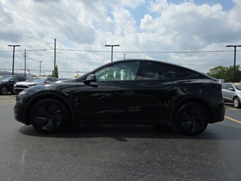 Used 2026 Tesla Model Y SUV