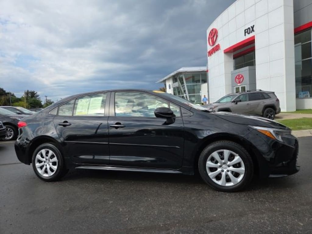 Used 2024 Toyota Corolla Hybrid LE Sedan