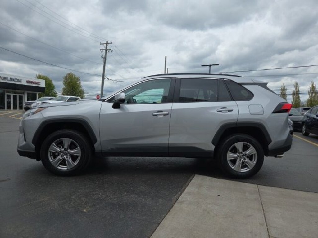 Used 2025 Toyota RAV4 XLE SUV