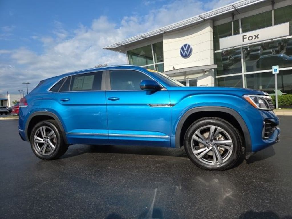 Used 2024 Volkswagen Atlas Cross Sport 2.0T SEL R-Line SUV