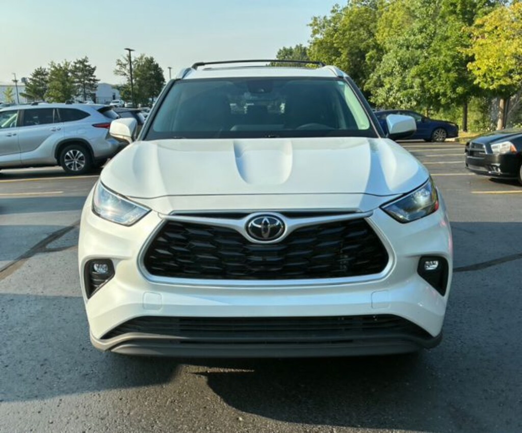 Used 2023 Toyota Highlander XLE SUV