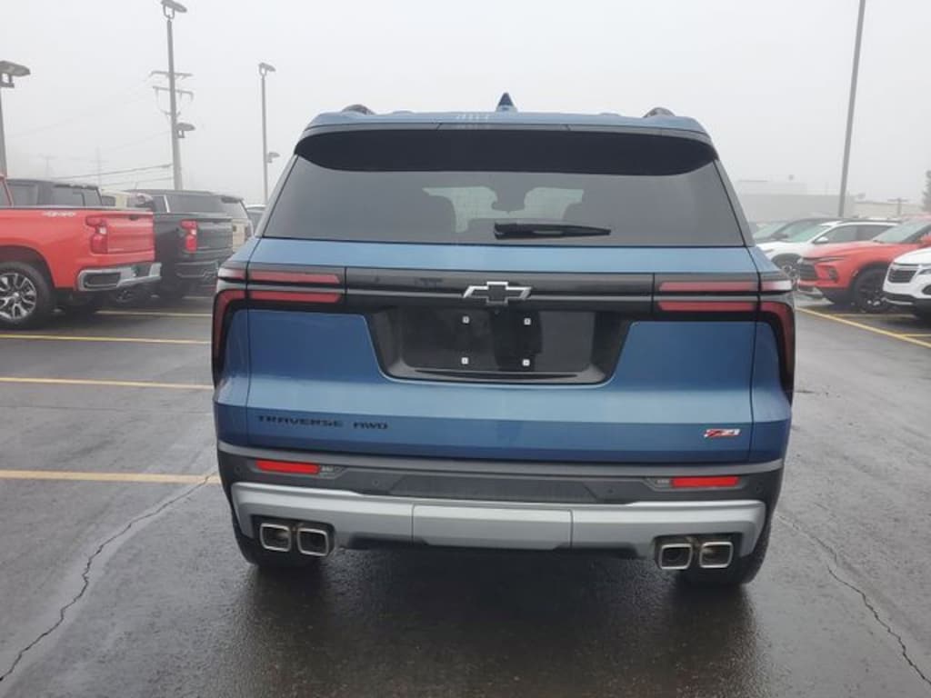 Used 2024 Chevrolet Traverse Z71 SUV