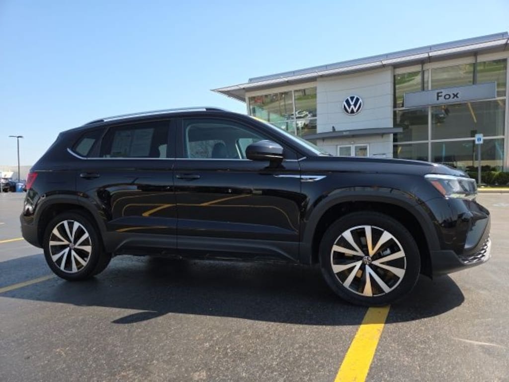 Certified 2023 Volkswagen Taos 1.5T SE SUV