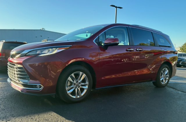  Toyota Sienna