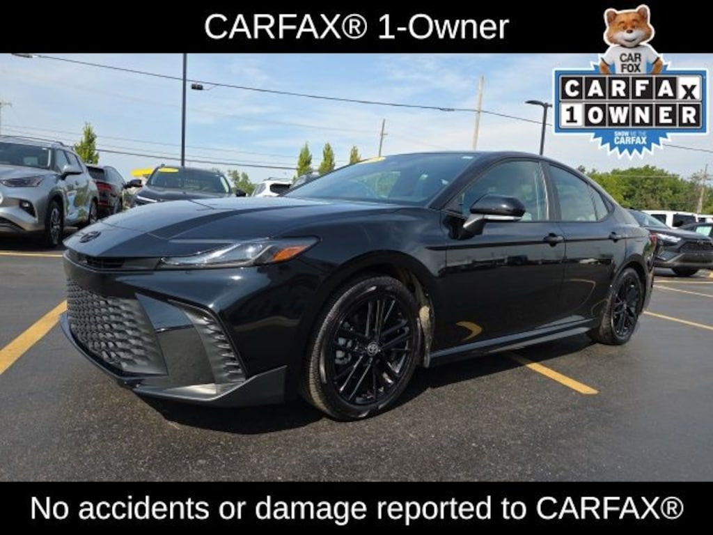 Used 2026 Toyota Camry SE Sedan