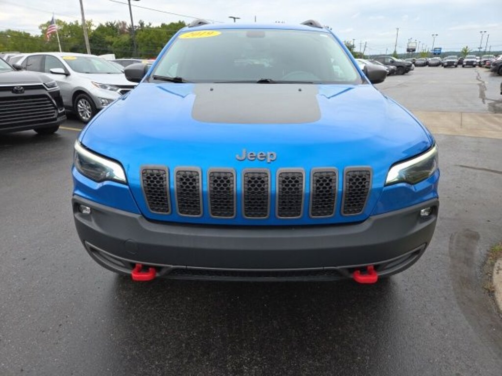 Used 2019 Jeep Cherokee Trailhawk SUV