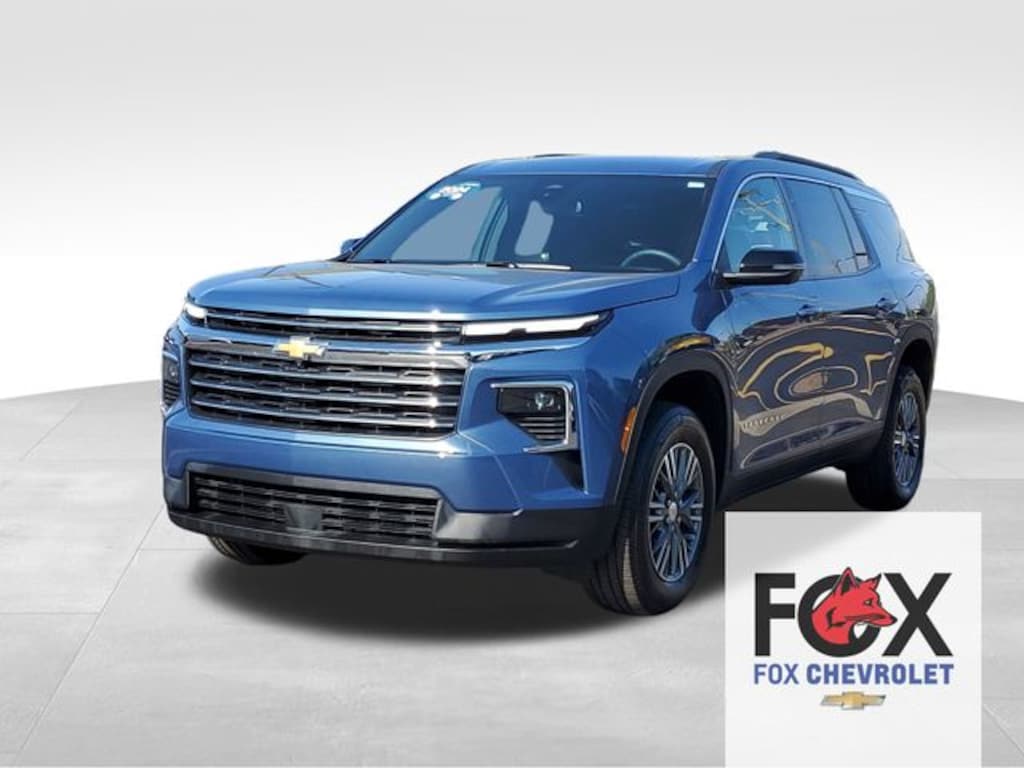 Used 2024 Chevrolet Traverse LT SUV
