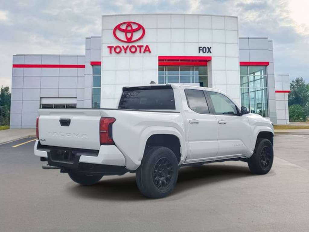 Used 2025 Toyota Tacoma SR5 Truck