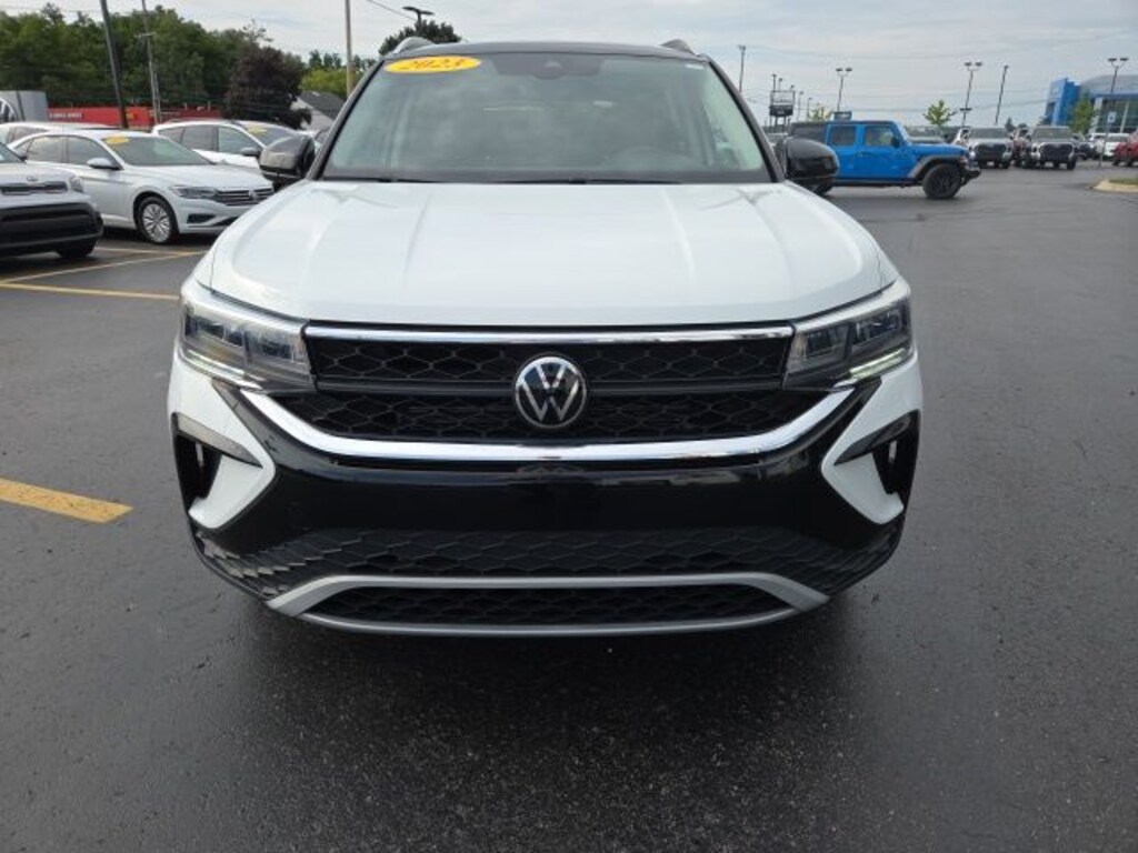 Used 2023 Volkswagen Taos 1.5T SE SUV
