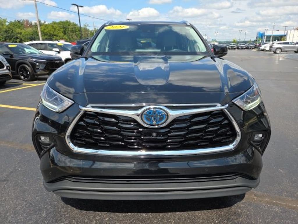 Used 2021 Toyota Highlander Hybrid Limited SUV