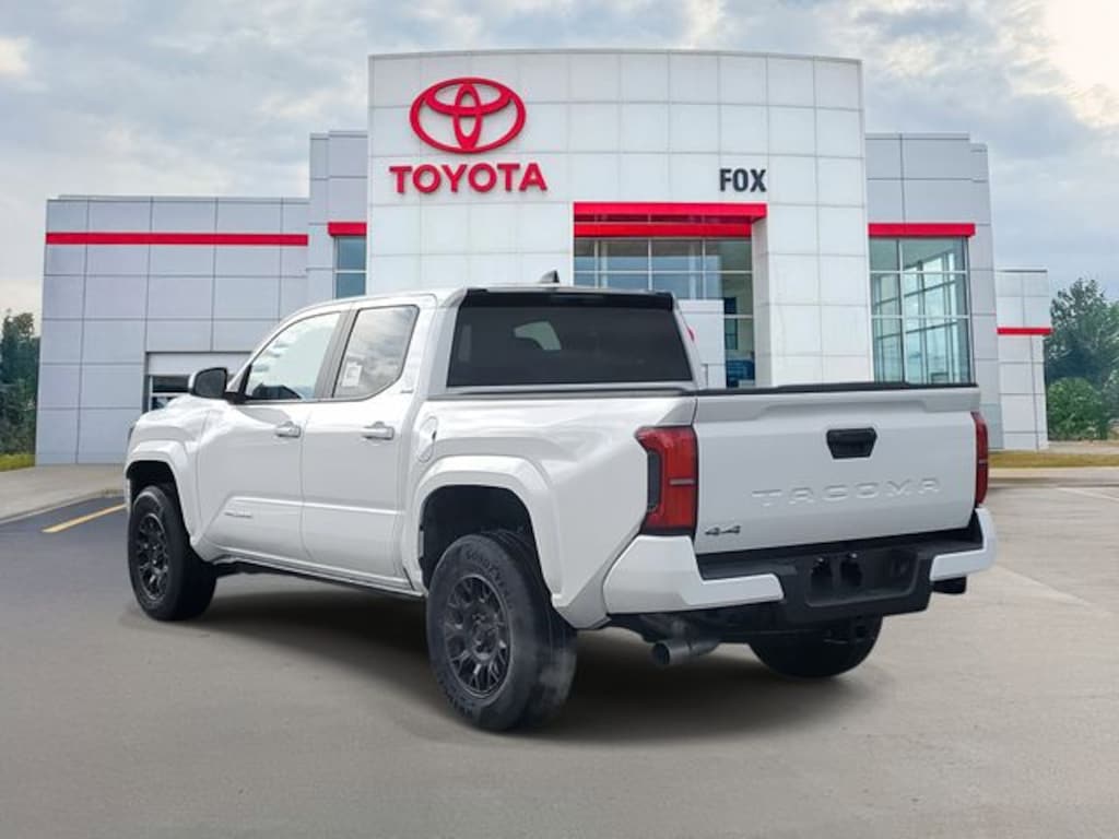 Used 2025 Toyota Tacoma SR5 Truck