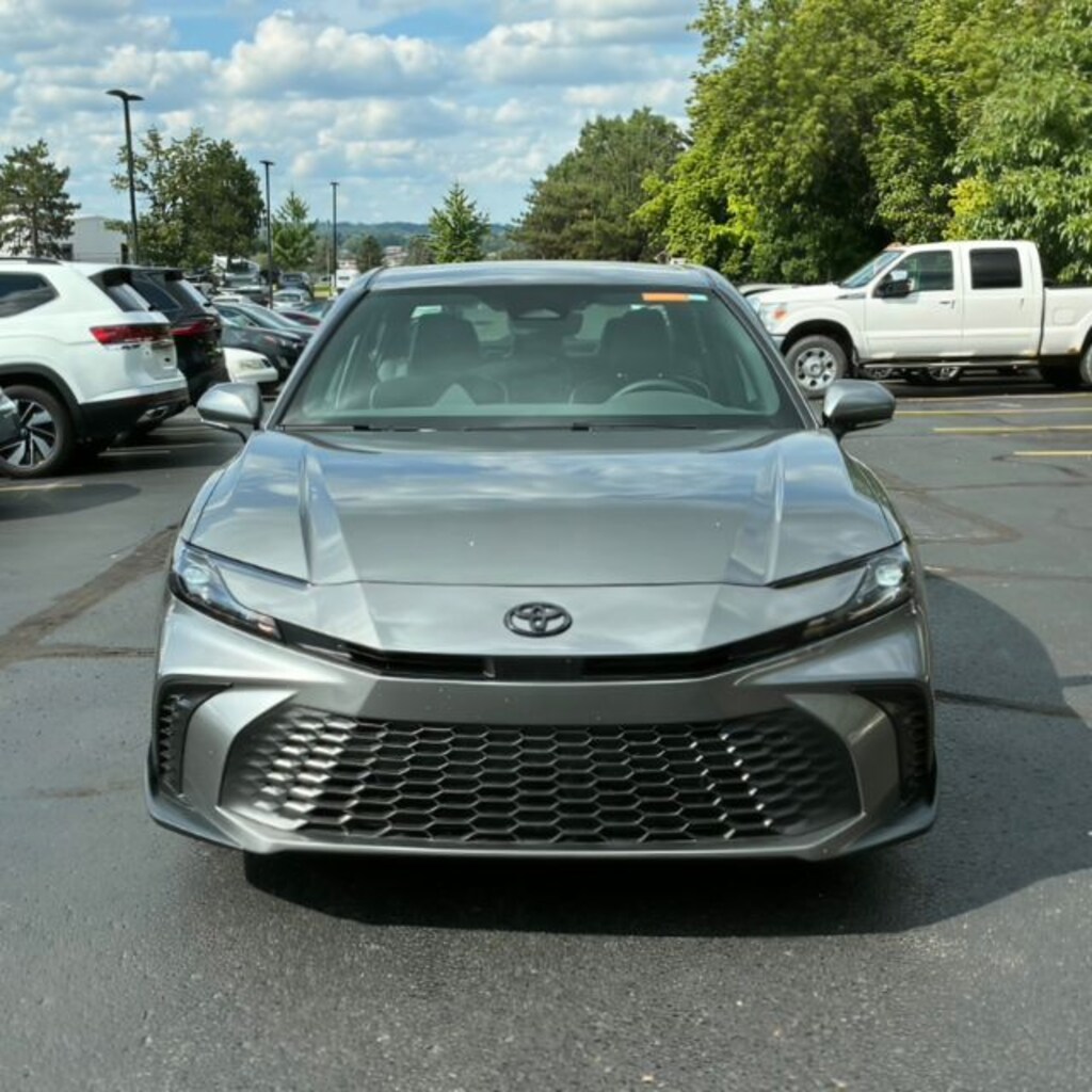Used 2026 Toyota Camry SE Sedan