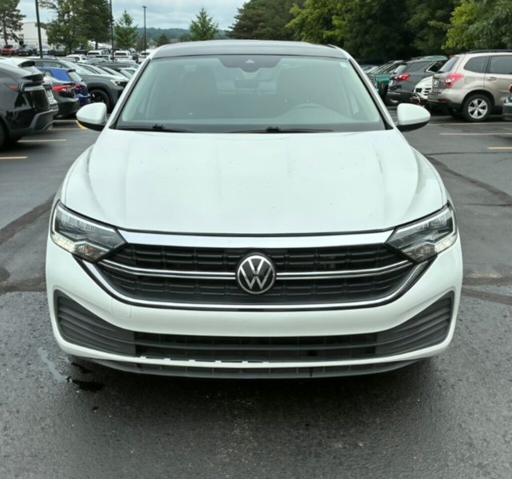 Used 2022 Volkswagen Jetta 1.5T SE Sedan