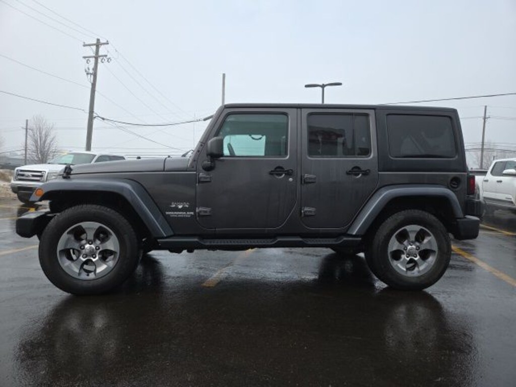 Used 2016 Jeep Wrangler Unlimited Sahara SUV