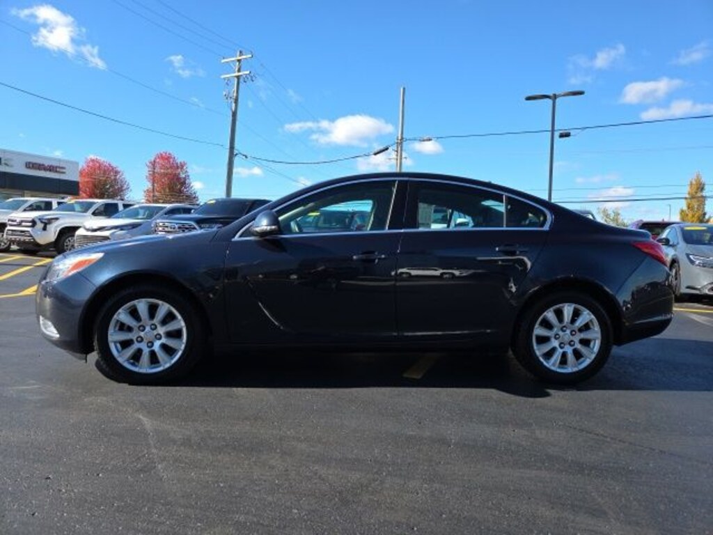 Used 2013 Buick Regal Base Sedan