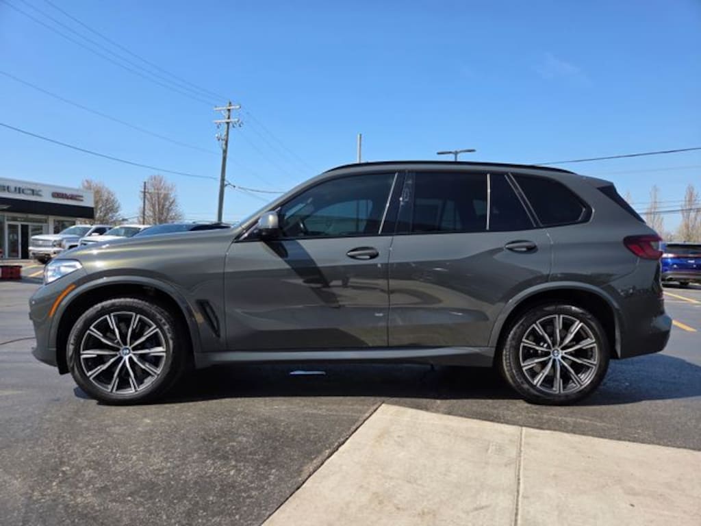 Used 2022 BMW X5 M50i SUV