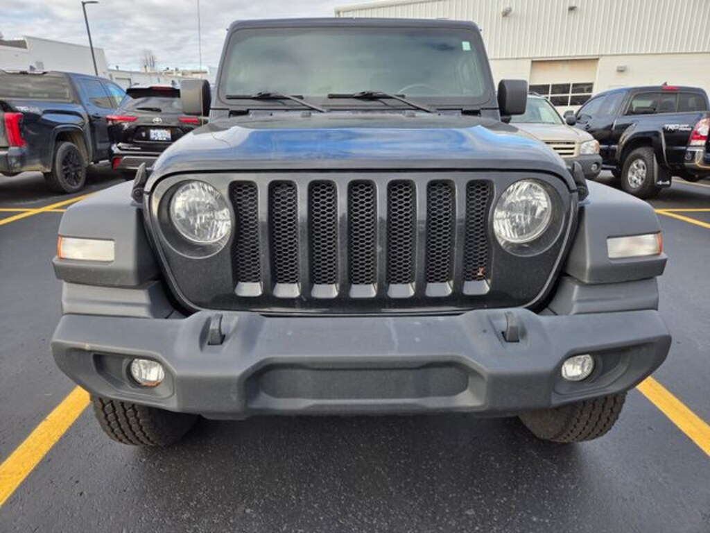 Used 2019 Jeep Wrangler Sport S SUV
