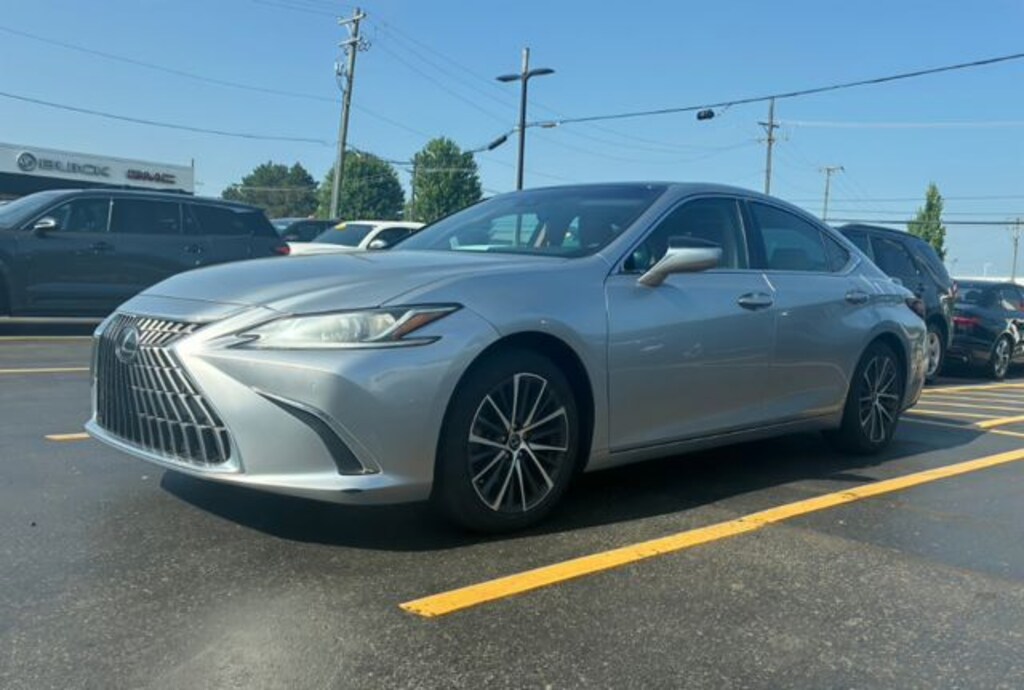 Used 2023 Lexus ES 350 Sedan