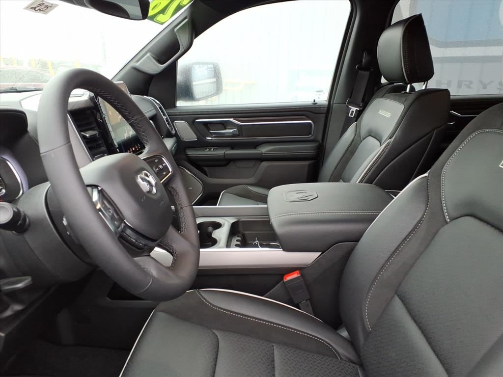 2026 RAM 1500 Laramie - Photo 18