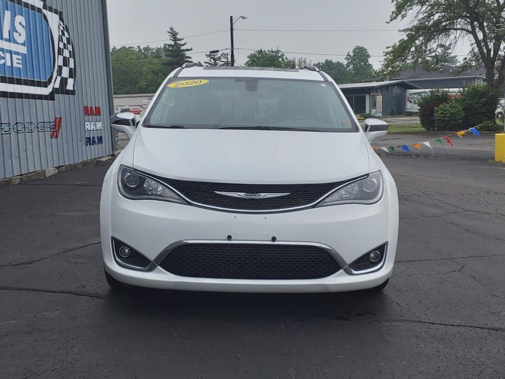 Used 2020 Chrysler Pacifica Limited with VIN 2C4RC1GG9LR107369 for sale in Muncie, IN