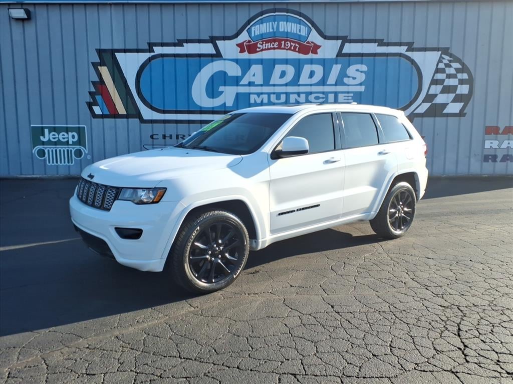 Used 2019 Jeep Grand Cherokee Laredo SUV