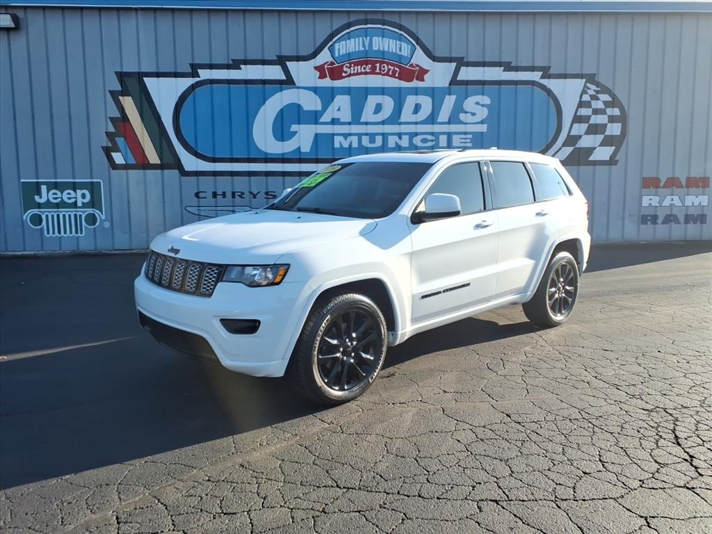 Used 2019 Jeep Grand Cherokee Laredo SUV