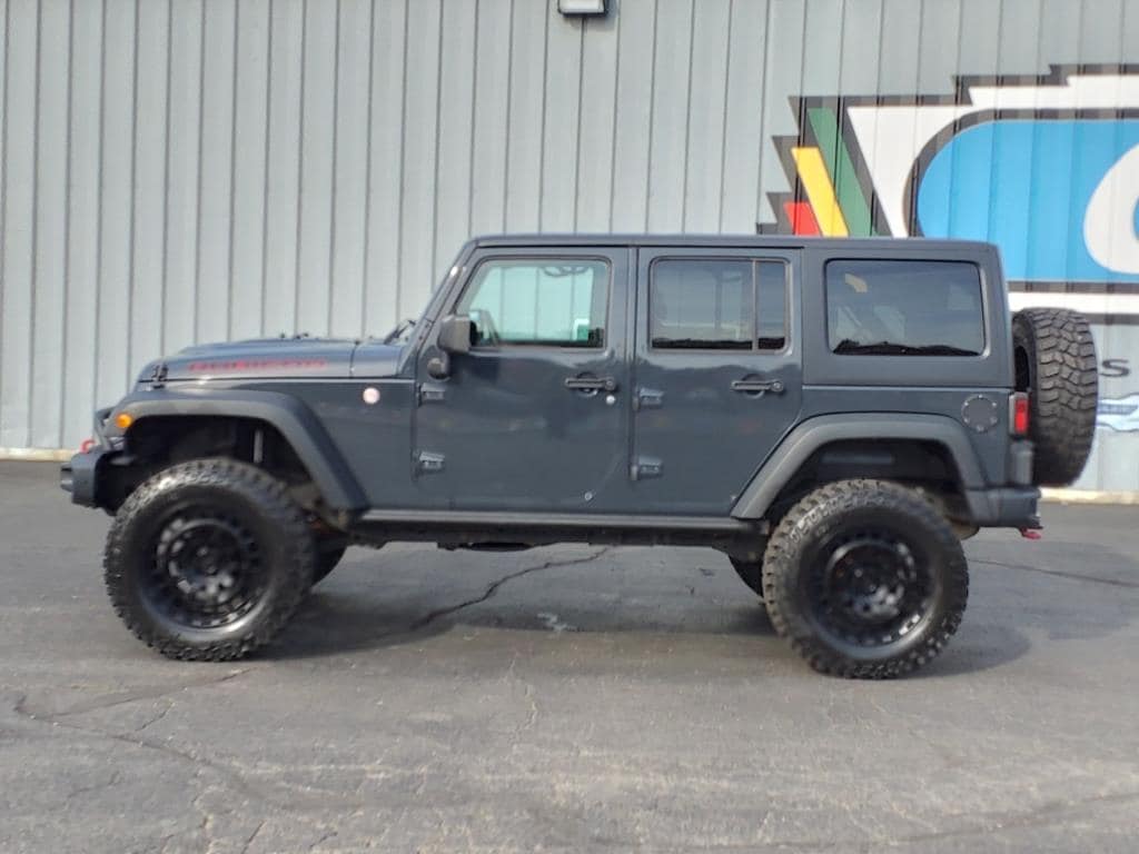 Used 2017 Jeep Wrangler Unlimited Rubicon with VIN 1C4HJWFG7HL587718 for sale in Muncie, IN