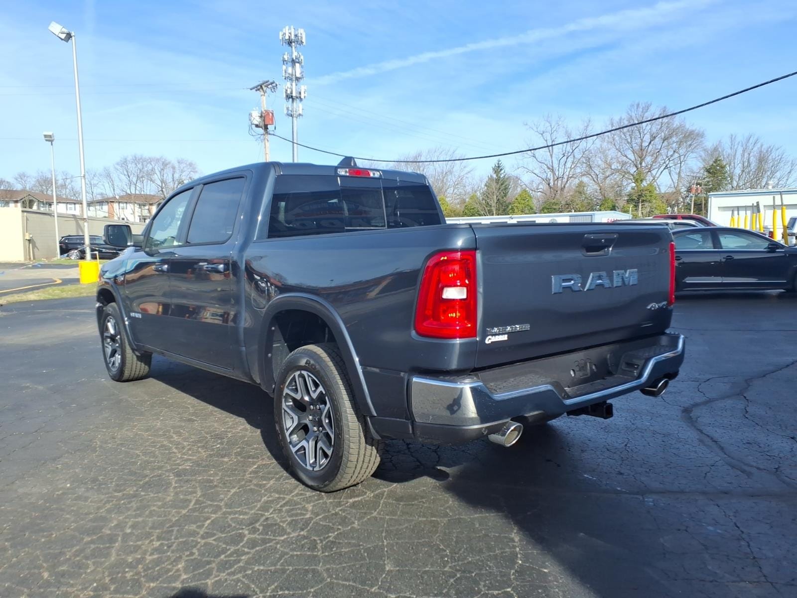 View vehicle photo 6