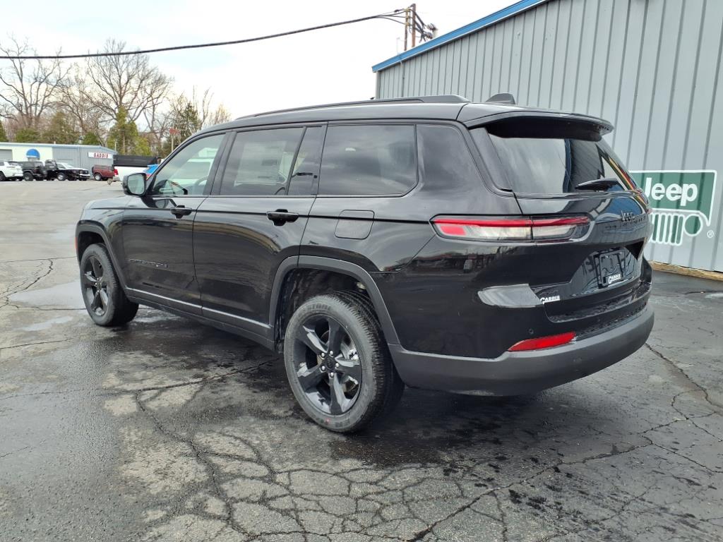 2025 Jeep Grand Cherokee Altitude X photo 4