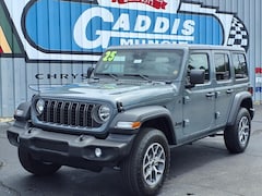 New 2025 Jeep Wrangler for sale in Muncie, IN