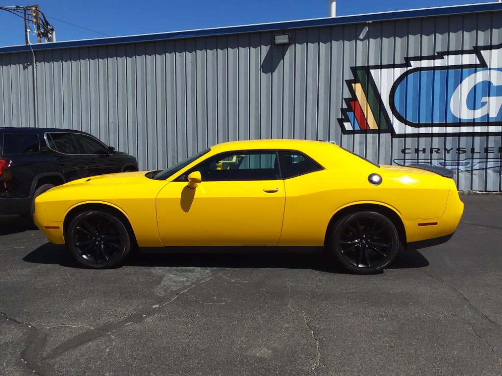 Used 2017 Dodge Challenger SXT with VIN 2C3CDZAGXHH531512 for sale in Muncie, IN