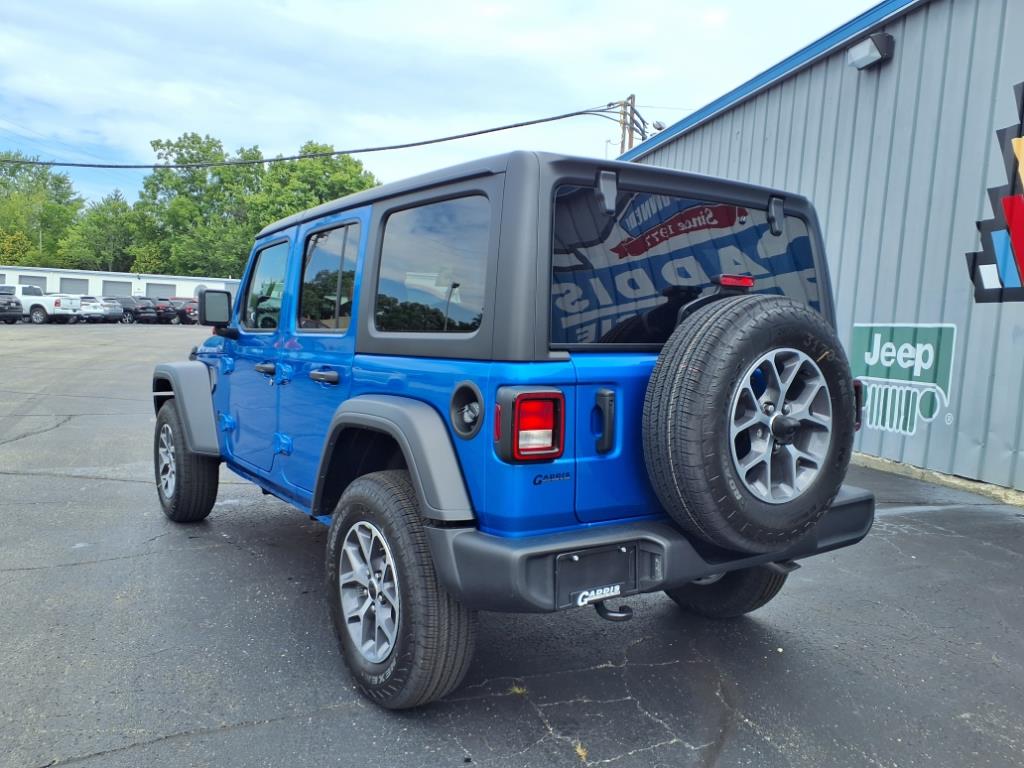 2025 Jeep Wrangler Sport S photo 3